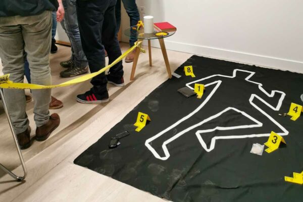 murder party en entreprise scene de crime