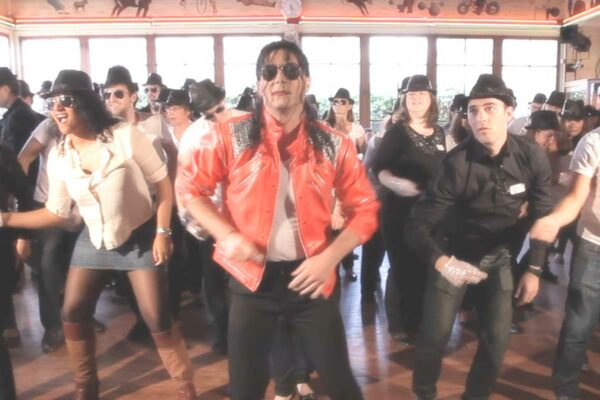 Team Building dance Michael Jackson